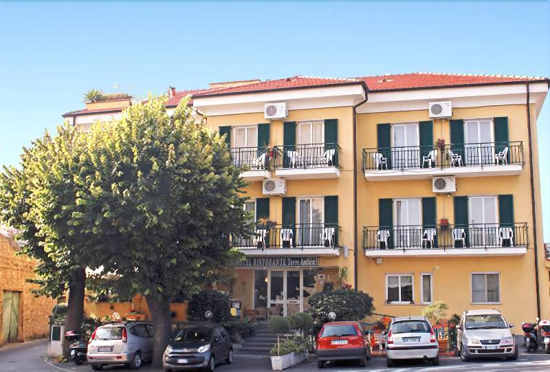 Hotel Torre Antica Loano Εξωτερικό φωτογραφία